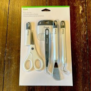 Cricut basic tool set - new in box